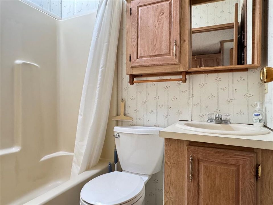 待售: $112,000 (2 贝兹, 1 浴室, 678 平方英尺)