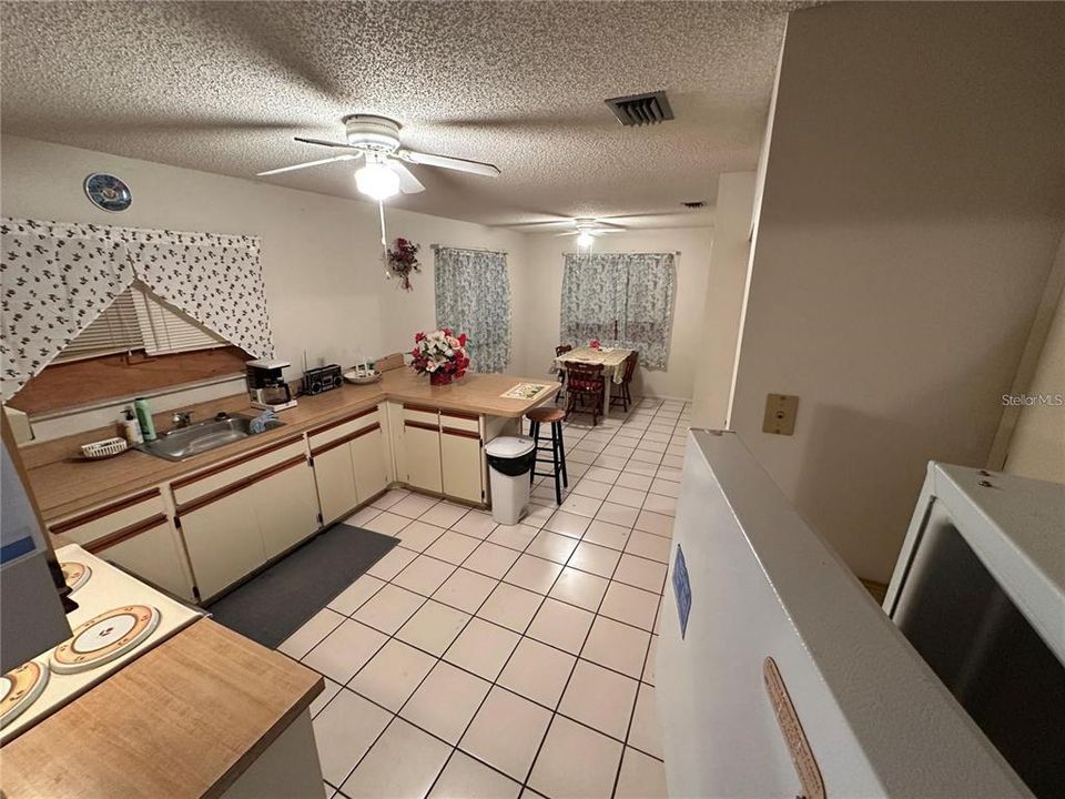 待售: $184,500 (3 贝兹, 2 浴室, 1314 平方英尺)