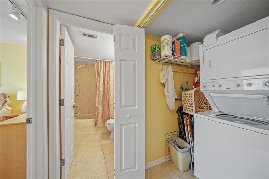 For Sale: $130,000 (2 beds, 2 baths, 1153 Square Feet)