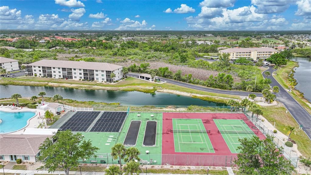 For Sale: $130,000 (2 beds, 2 baths, 1153 Square Feet)