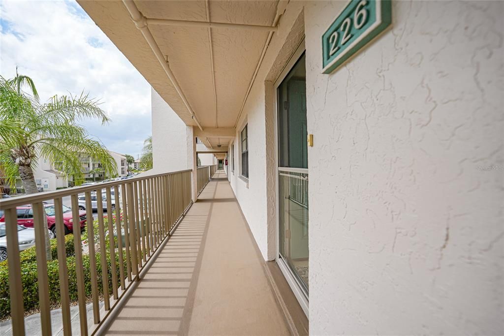 For Sale: $130,000 (2 beds, 2 baths, 1153 Square Feet)