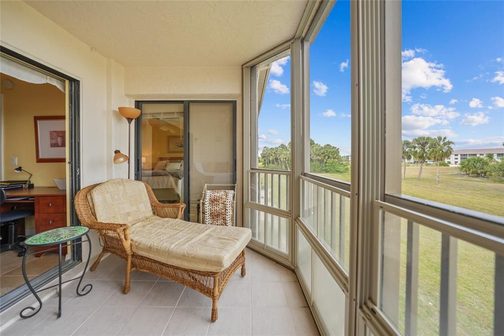 For Sale: $130,000 (2 beds, 2 baths, 1153 Square Feet)