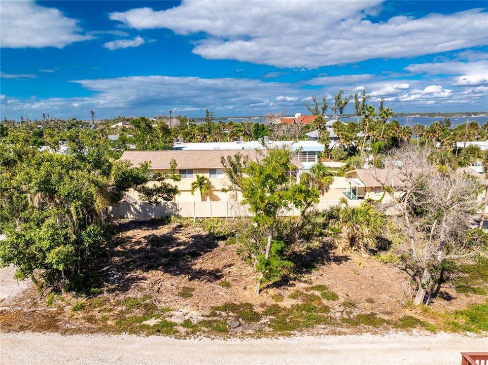 For Sale: $925,000 (0.20 acres)