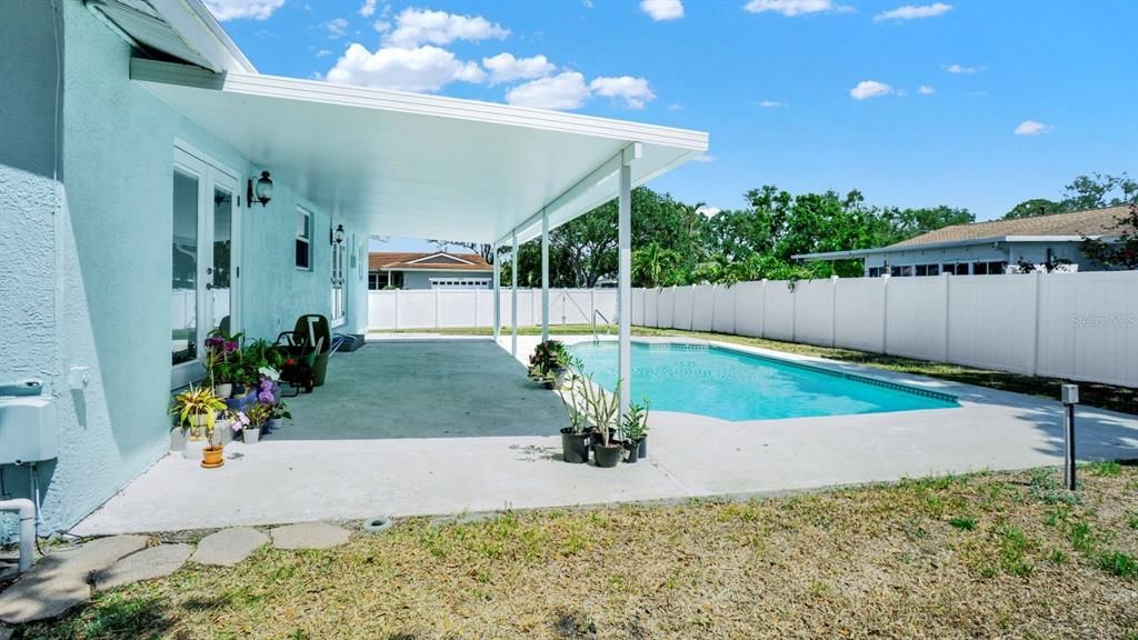 For Sale: $520,000 (3 beds, 2 baths, 1556 Square Feet)