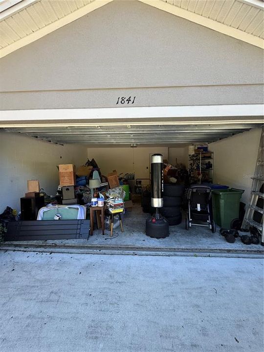 Activo con contrato: $243,900 (3 camas, 2 baños, 1184 Pies cuadrados)