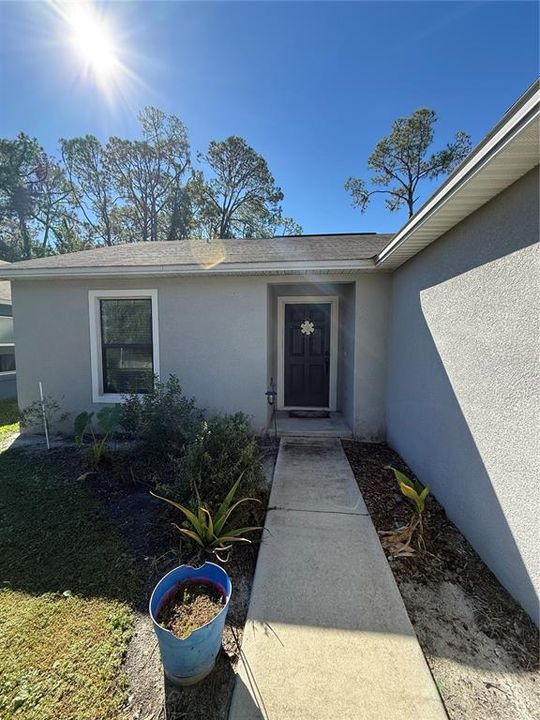 Activo con contrato: $243,900 (3 camas, 2 baños, 1184 Pies cuadrados)