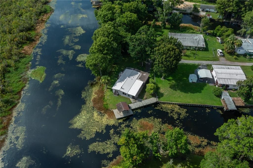 For Sale: $250,000 (2 beds, 2 baths, 960 Square Feet)