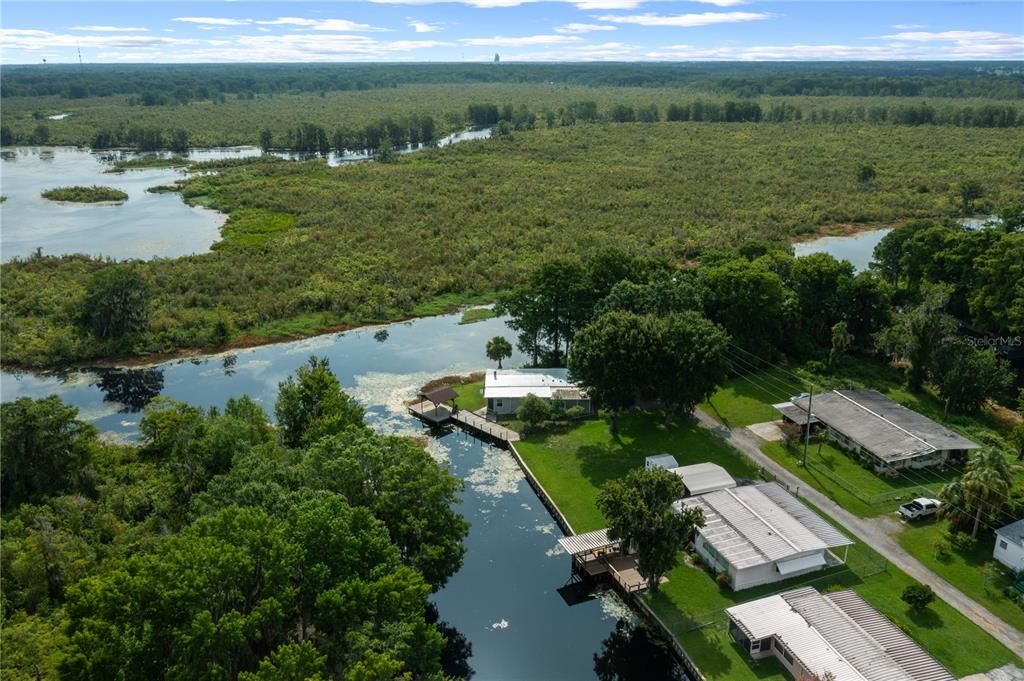 For Sale: $250,000 (2 beds, 2 baths, 960 Square Feet)