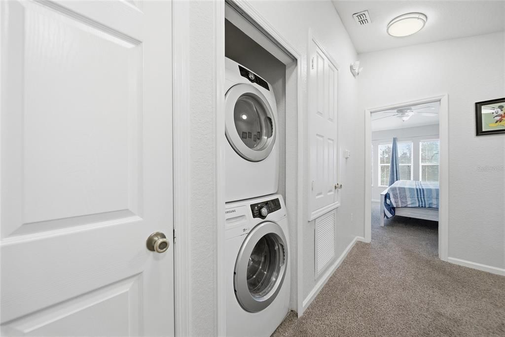 For Sale: $449,000 (3 beds, 3 baths, 1440 Square Feet)