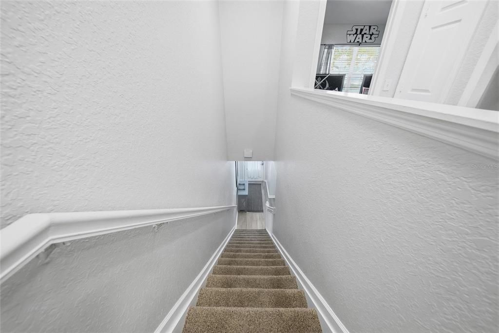 For Sale: $449,000 (3 beds, 3 baths, 1440 Square Feet)