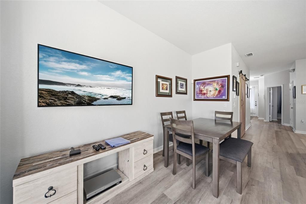 For Sale: $449,000 (3 beds, 3 baths, 1440 Square Feet)