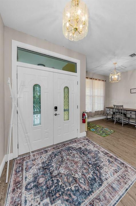 For Sale: $800,000 (4 beds, 2 baths, 1926 Square Feet)