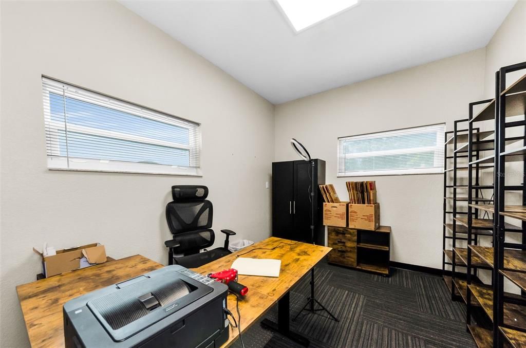 For Sale: $800,000 (4 beds, 2 baths, 1926 Square Feet)