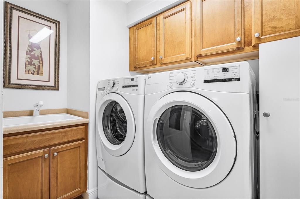 На продажу: $564,000 (3 спален, 2 ванн, 1833 Квадратных фут)