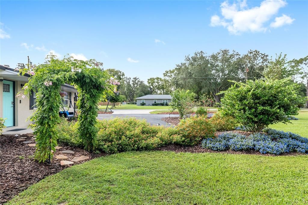 Activo con contrato: $365,000 (3 camas, 2 baños, 1392 Pies cuadrados)