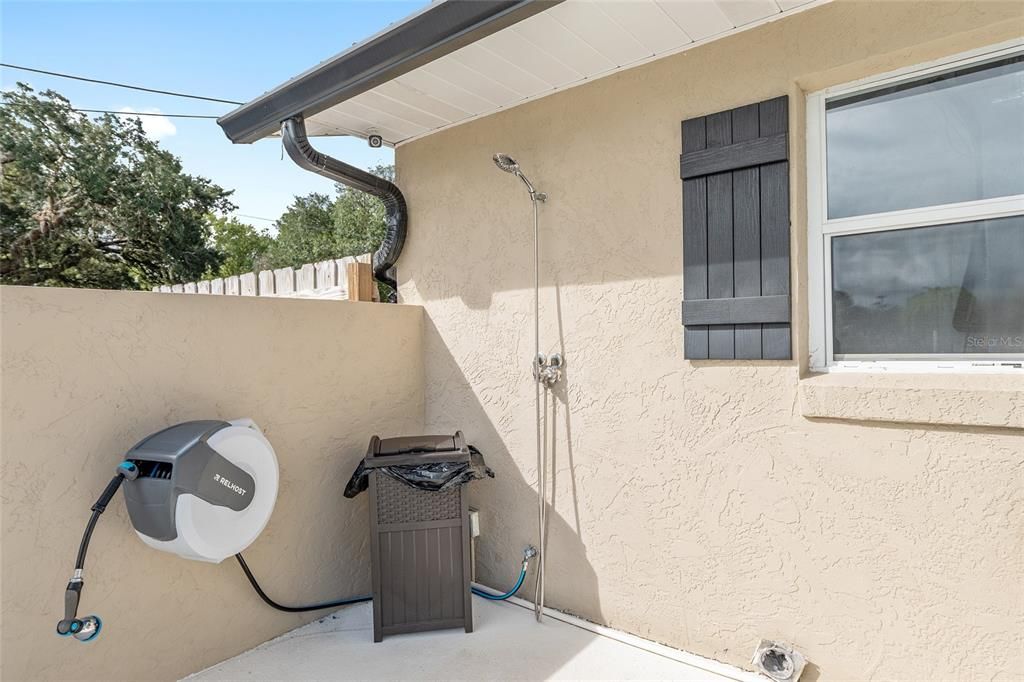 Activo con contrato: $365,000 (3 camas, 2 baños, 1392 Pies cuadrados)