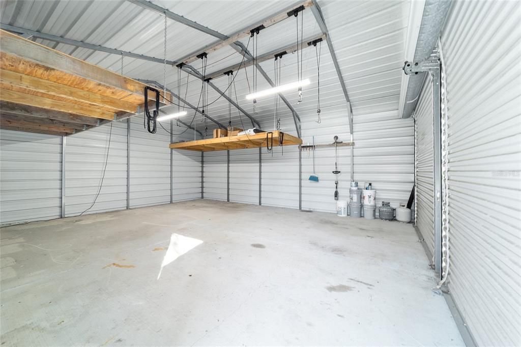 Activo con contrato: $365,000 (3 camas, 2 baños, 1392 Pies cuadrados)