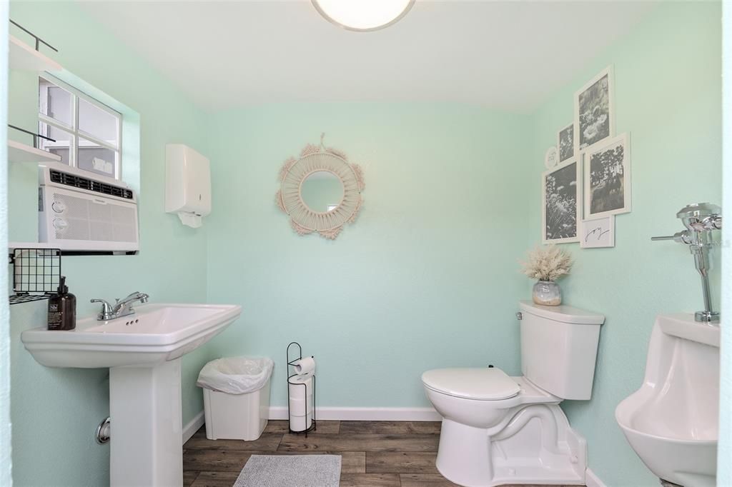 Activo con contrato: $365,000 (3 camas, 2 baños, 1392 Pies cuadrados)