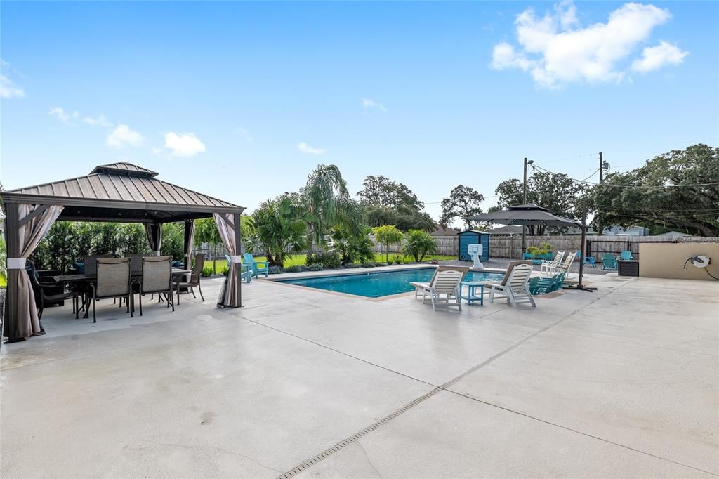 Activo con contrato: $365,000 (3 camas, 2 baños, 1392 Pies cuadrados)