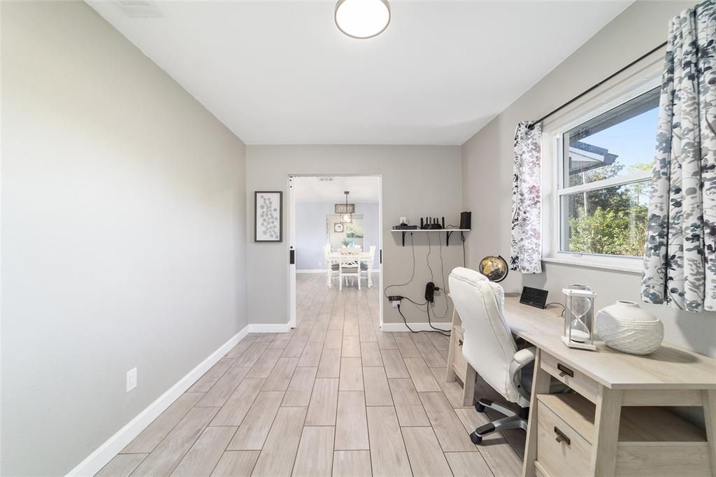 Activo con contrato: $365,000 (3 camas, 2 baños, 1392 Pies cuadrados)