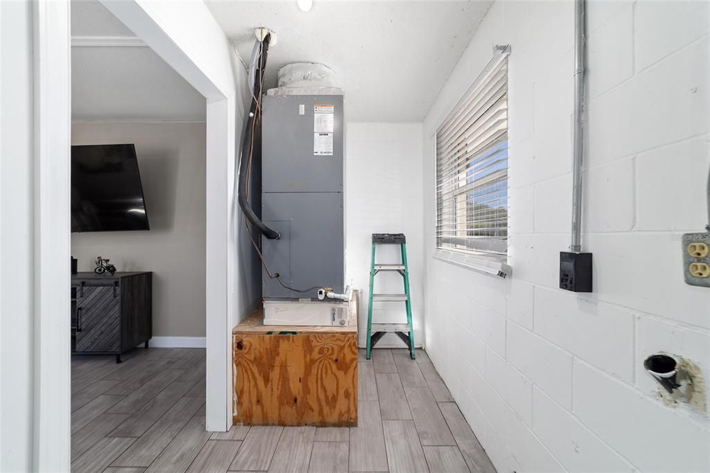 Activo con contrato: $365,000 (3 camas, 2 baños, 1392 Pies cuadrados)