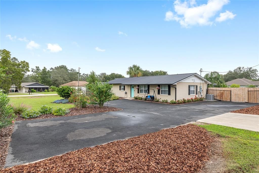 Activo con contrato: $365,000 (3 camas, 2 baños, 1392 Pies cuadrados)