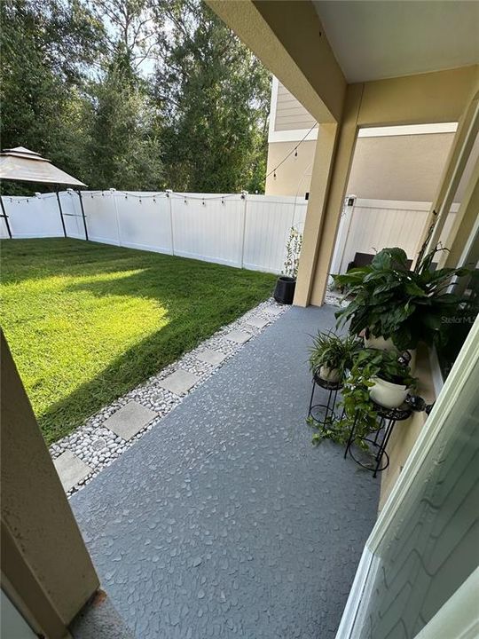 Active With Contract: $394,900 (4 beds, 2 baths, 2011 Square Feet)