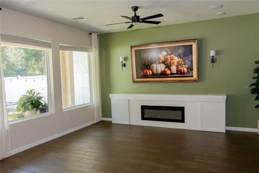 Active With Contract: $394,900 (4 beds, 2 baths, 2011 Square Feet)