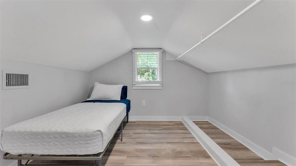 For Sale: $644,000 (5 beds, 3 baths, 3005 Square Feet)