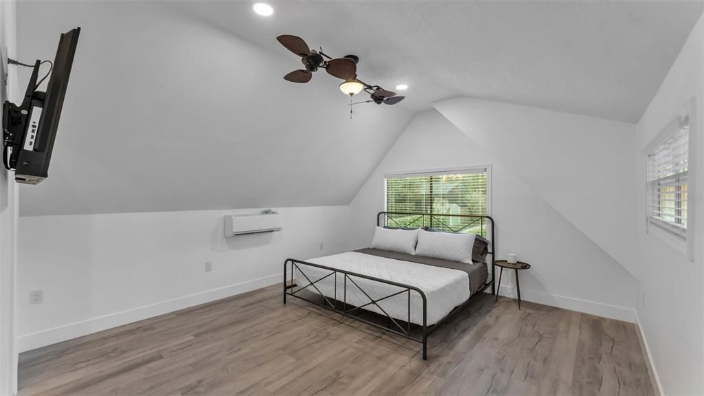 For Sale: $644,000 (5 beds, 3 baths, 3005 Square Feet)