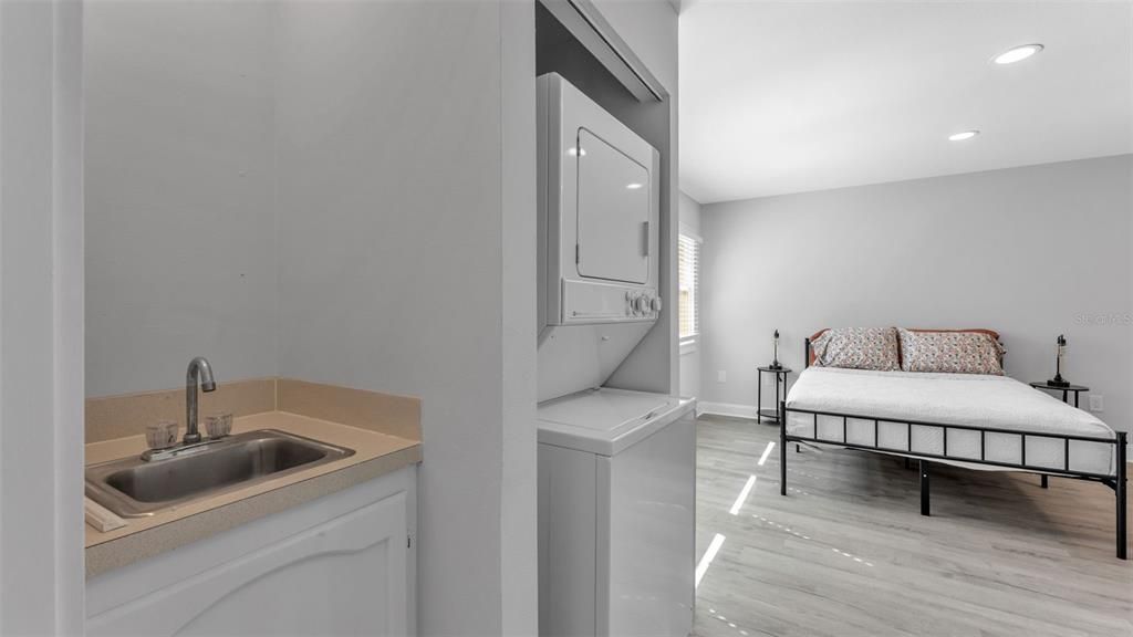 For Sale: $644,000 (5 beds, 3 baths, 3005 Square Feet)