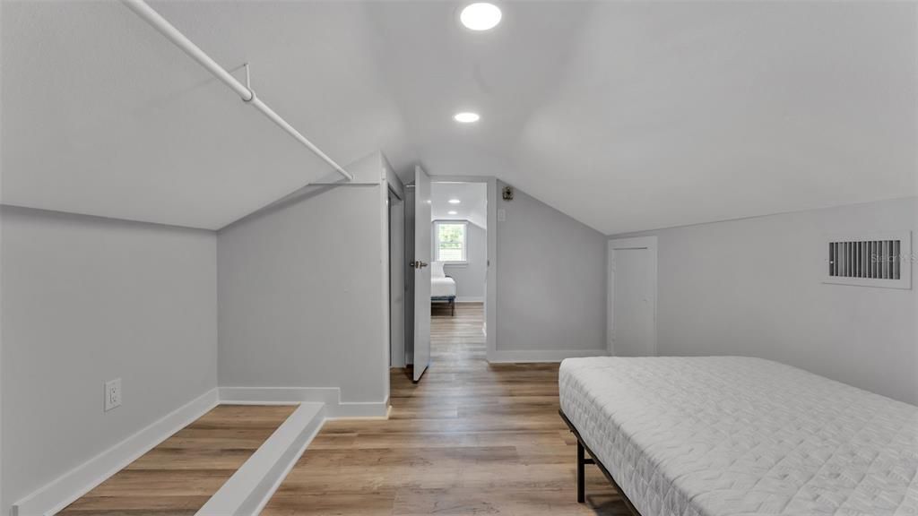 For Sale: $644,000 (5 beds, 3 baths, 3005 Square Feet)