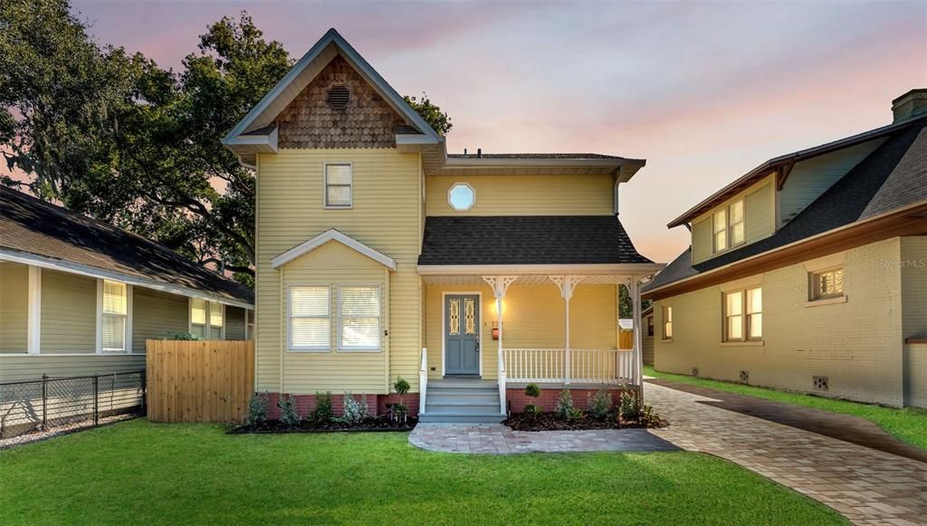 For Sale: $644,000 (5 beds, 3 baths, 3005 Square Feet)