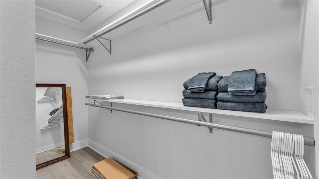 For Sale: $644,000 (5 beds, 3 baths, 3005 Square Feet)