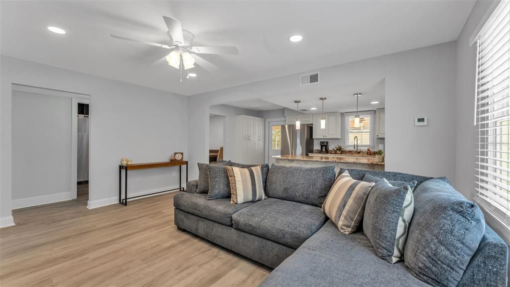 For Sale: $644,000 (5 beds, 3 baths, 3005 Square Feet)