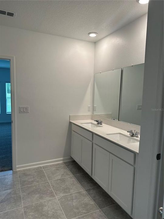 Active With Contract: $2,200 (4 beds, 2 baths, 1936 Square Feet)