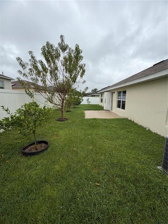 待售: $365,000 (4 贝兹, 2 浴室, 2116 平方英尺)