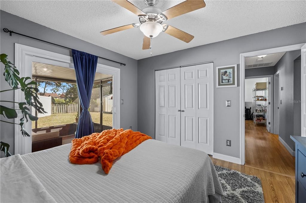 Activo con contrato: $387,000 (3 camas, 2 baños, 1348 Pies cuadrados)