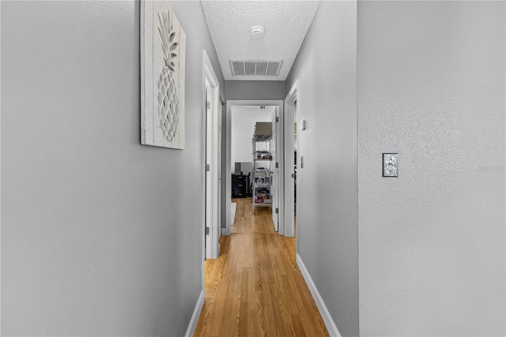 Activo con contrato: $387,000 (3 camas, 2 baños, 1348 Pies cuadrados)