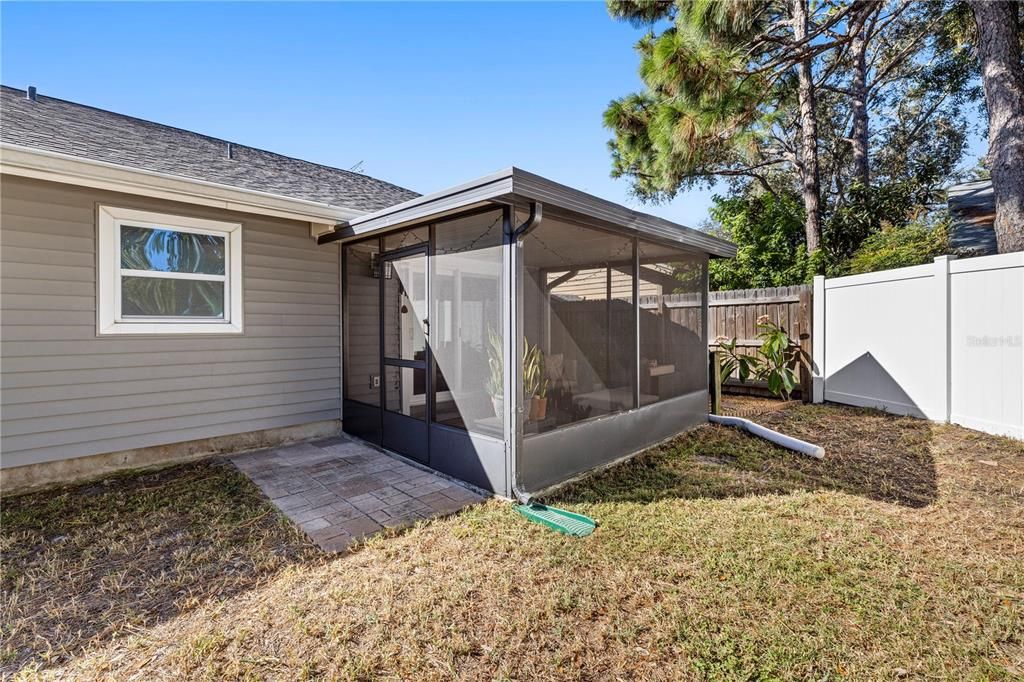 Activo con contrato: $387,000 (3 camas, 2 baños, 1348 Pies cuadrados)