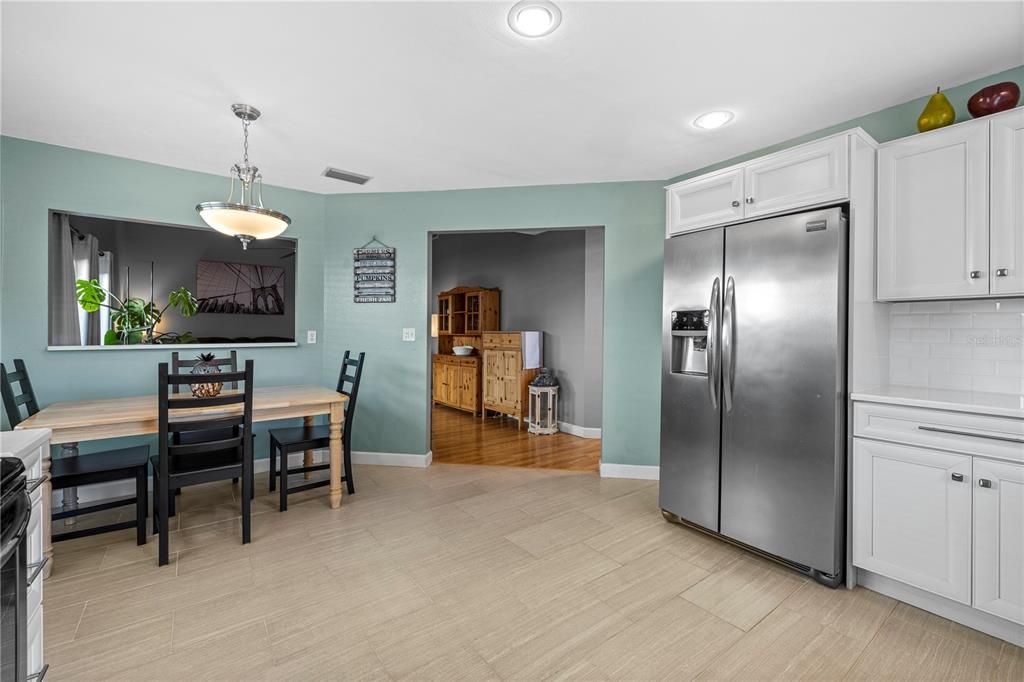 Activo con contrato: $387,000 (3 camas, 2 baños, 1348 Pies cuadrados)