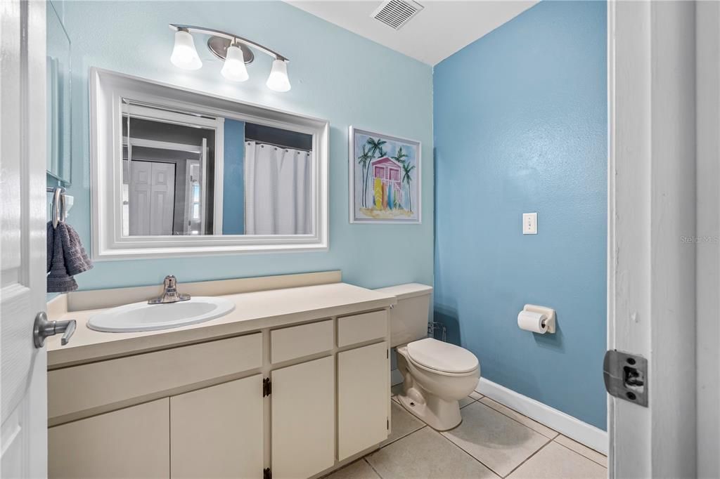 Activo con contrato: $387,000 (3 camas, 2 baños, 1348 Pies cuadrados)