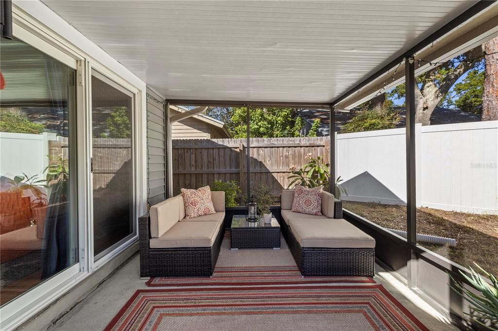 Activo con contrato: $387,000 (3 camas, 2 baños, 1348 Pies cuadrados)