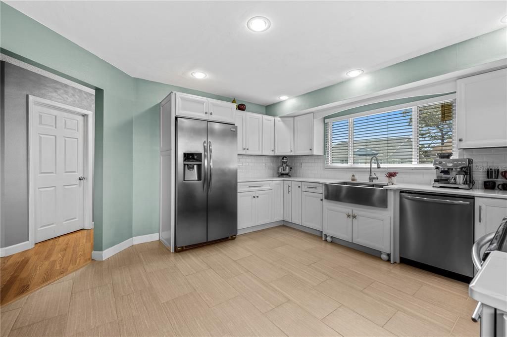 Activo con contrato: $387,000 (3 camas, 2 baños, 1348 Pies cuadrados)