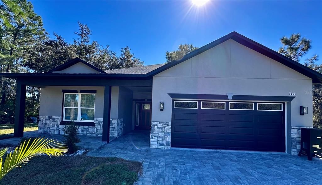 For Sale: $324,999 (3 beds, 2 baths, 1743 Square Feet)