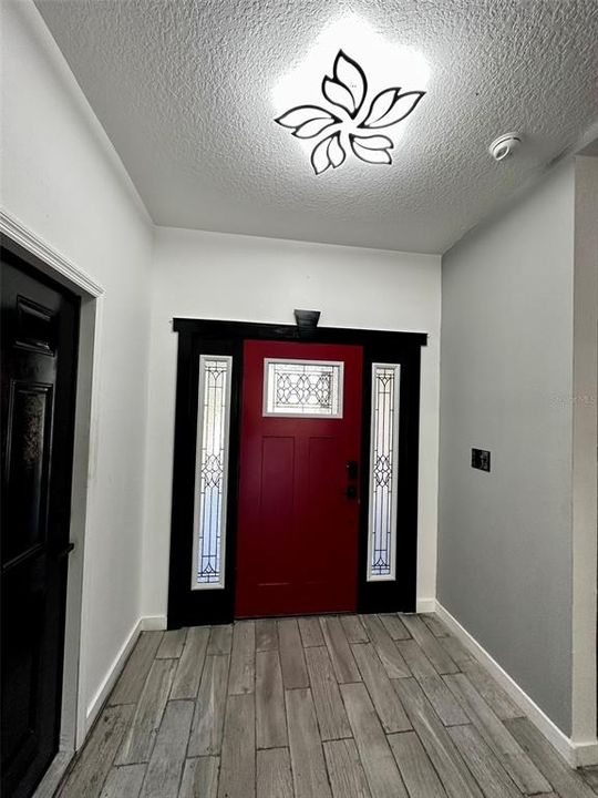 For Sale: $324,999 (3 beds, 2 baths, 1743 Square Feet)