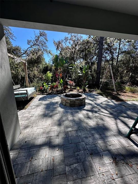 For Sale: $324,999 (3 beds, 2 baths, 1743 Square Feet)