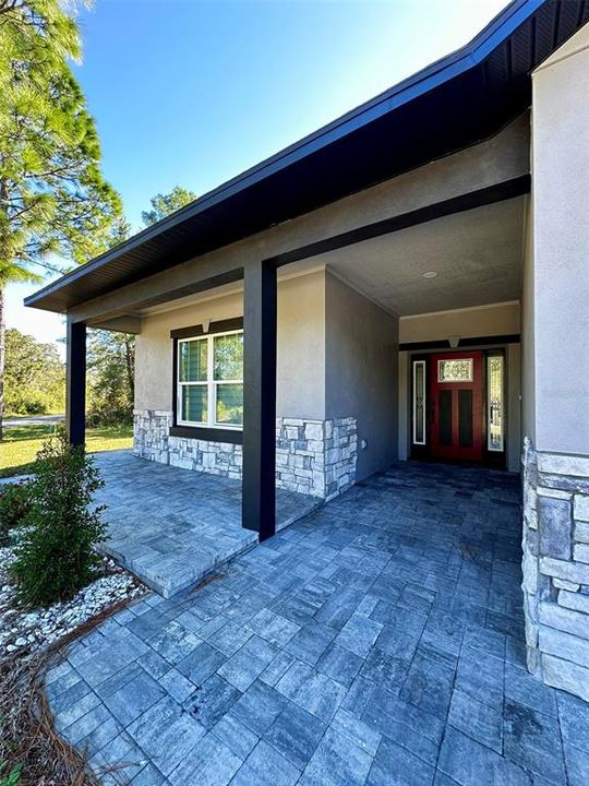 For Sale: $324,999 (3 beds, 2 baths, 1743 Square Feet)