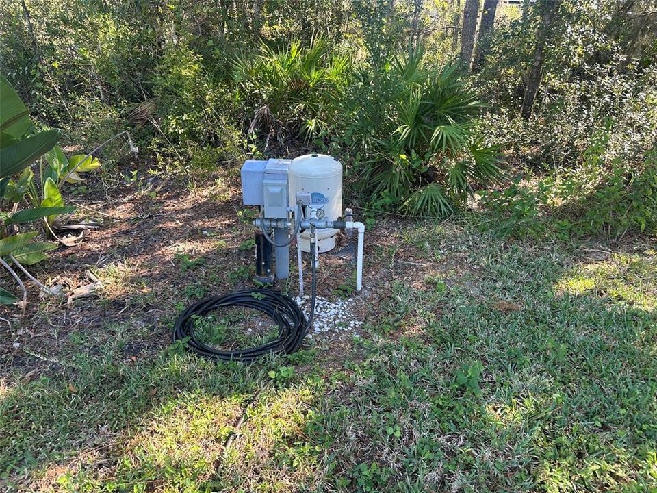 For Sale: $324,999 (3 beds, 2 baths, 1743 Square Feet)