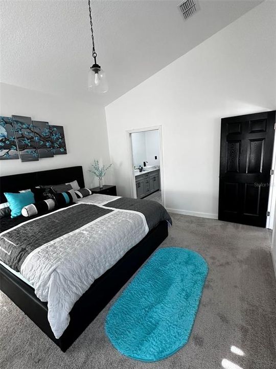 For Sale: $324,999 (3 beds, 2 baths, 1743 Square Feet)